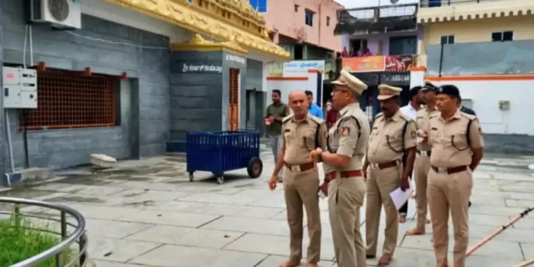 ಹಾಸನಾಂಬ ದೇವಾಲಯದ ಭದ್ರತಾ ವ್ಯವಸ್ಥೆಗಳನ್ನು ಡಿಐಜಿಪಿ ಪರಿಶೀಲಿಸಿದರು